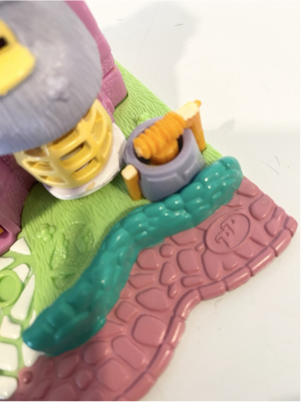 Vintage 1994 Polly Pocket Bluebird Rabbit House Playset Animal Wonderland - Picture 4 of 6